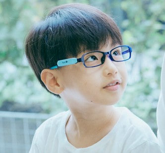 子どもの近視進行抑制と予防　姿勢改善に アイケアークリップ［8日間のお試し無料］